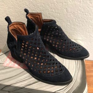 Jeffrey Campbell Taggart.